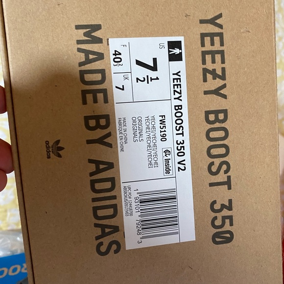 Yeezy Boost 350 v2 Yecheil main image 4